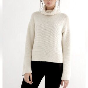 NWOT Wilfred 💯 Merino Wool Ribbed Turtleneck Sweater Size M